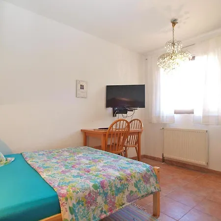 Fuer 2 Personen Ca 19 Qm In Pula, Istrien Istrische Riviera * Pula