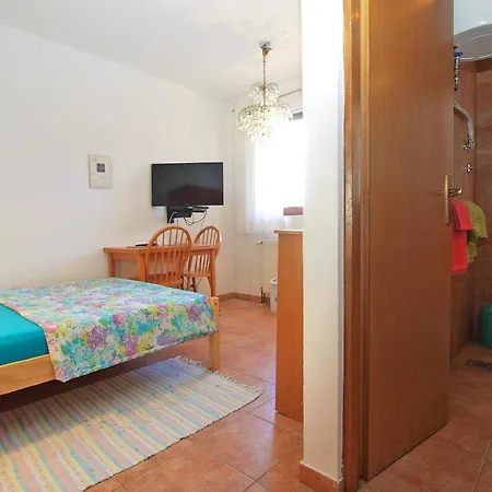 Apartment Fuer 2 Personen Ca 19 Qm In Pula, Istrien Istrische Riviera Pula