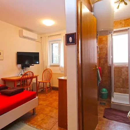 公寓 Fuer 2 Personen Ca 19 Qm In Pula, Istrien Istrische Riviera